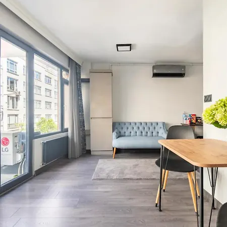 Great Location In Besiktas/akaretler * איסטמבול